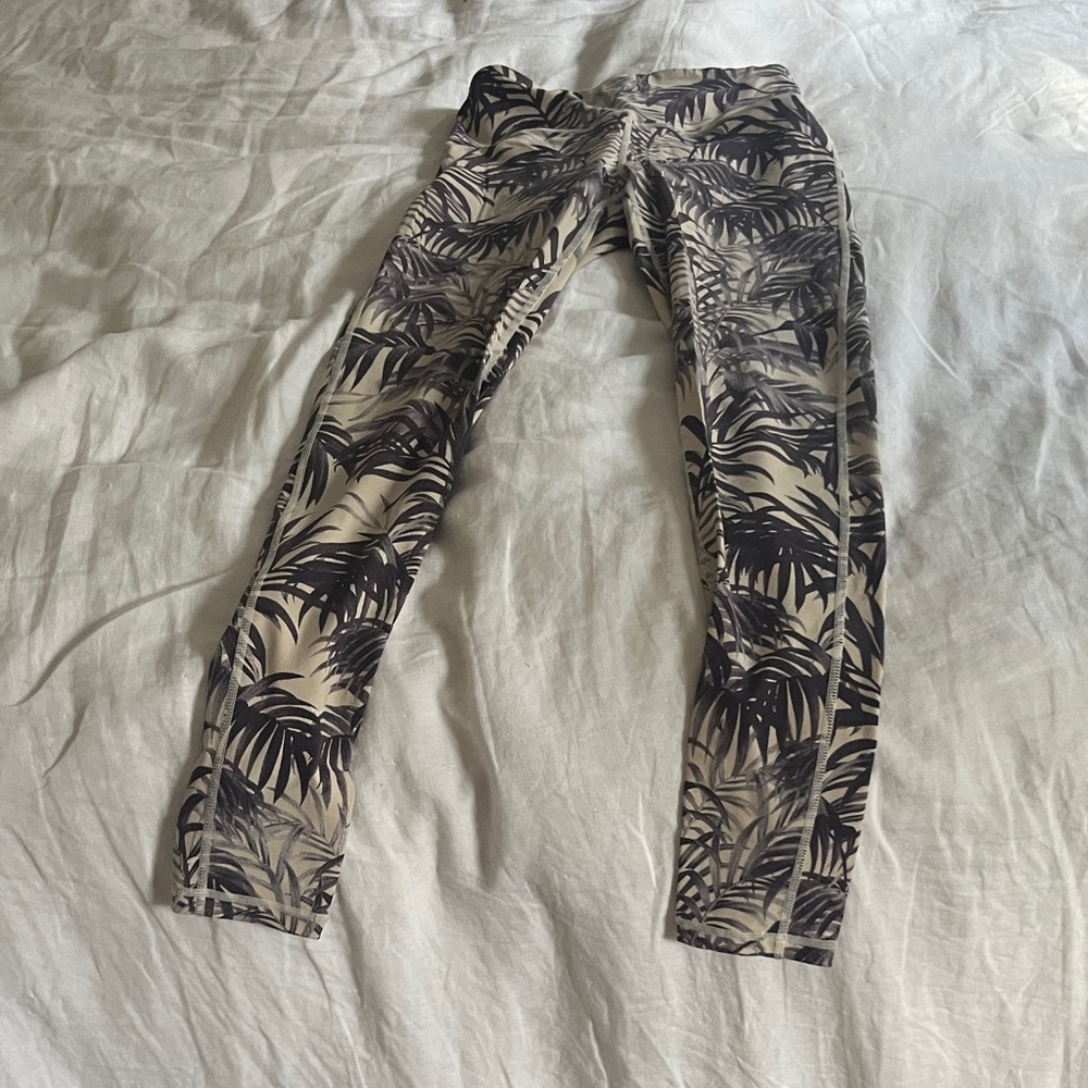 Mono b Tropical Print women’s  Leggings and bra
